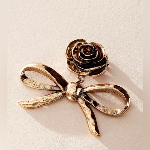 Free People Jewelry - Brooch Free People Gold Ribbon & Rose 
* FINAL SALE*